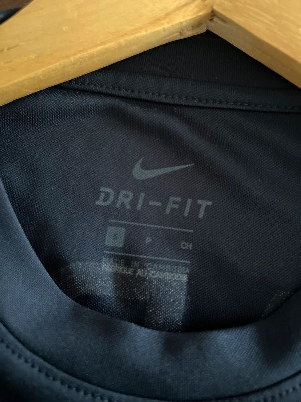 Camisola oficial Nike PSG Academy Trainer – Tamanho S – Manga curta