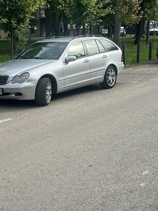 Мерседес в203, 2,2 дизель, автомат