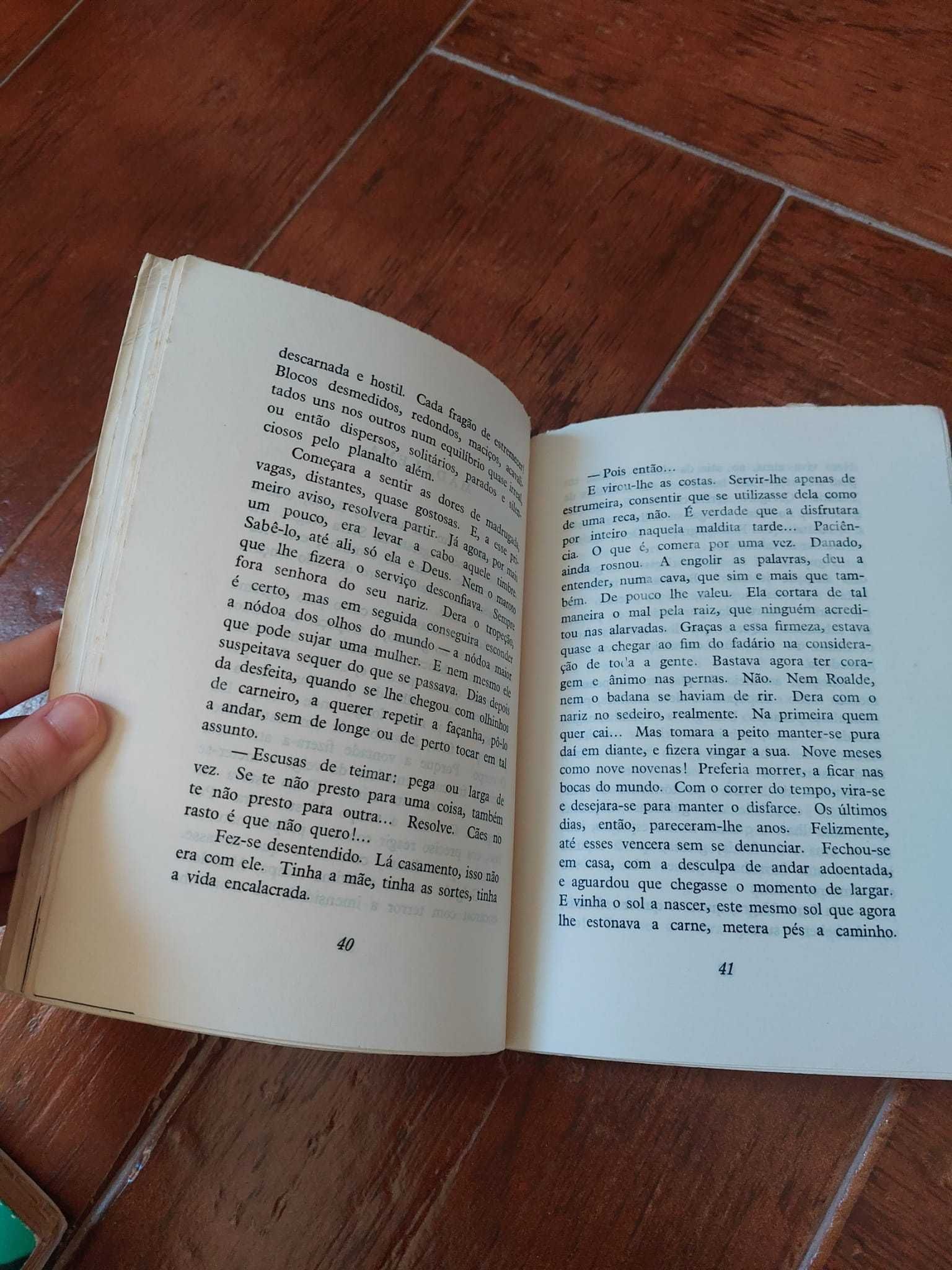 Livros edição antiga