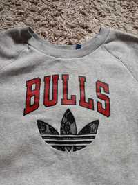 Fajna damska bluza Adidas Orginals Bulls