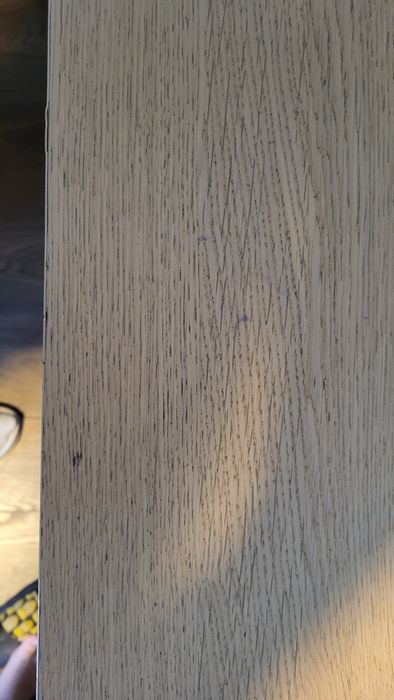 Biurko z wysuwanym panelem