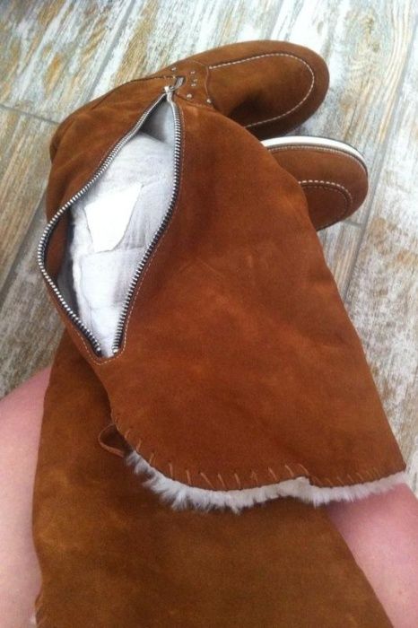 Высокие зимние сапоги угги из натуральной замши и натурального меха 40