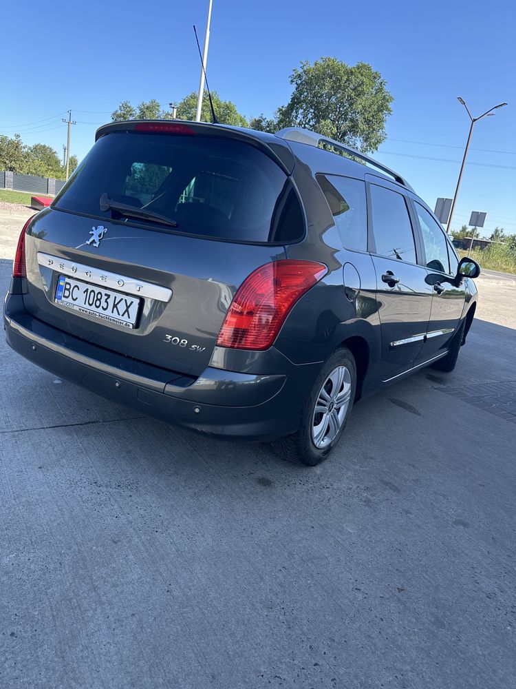 Пежо 308 комплектації sw