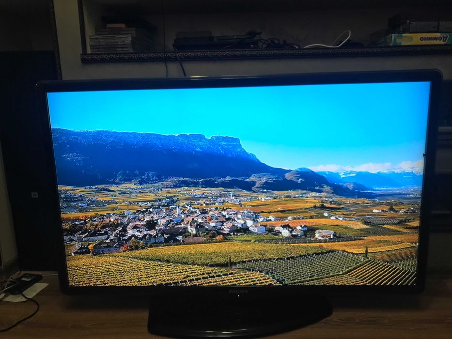 PHILIPS 47PFL7404, FullHD,1920x1080, 47''