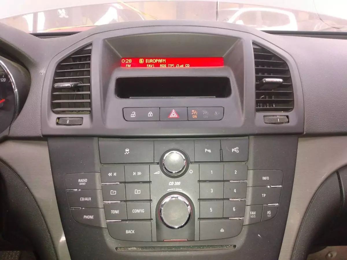 Vendo autorádio completo do Insignia 2010. 180 euros