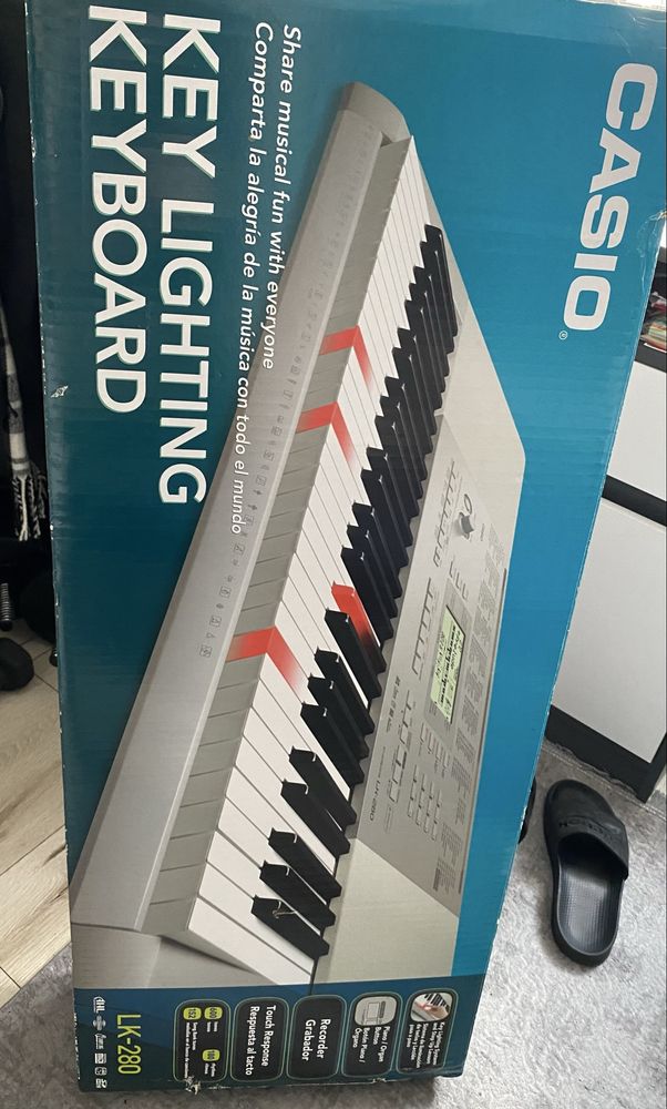 Keyboard Casio LK-280