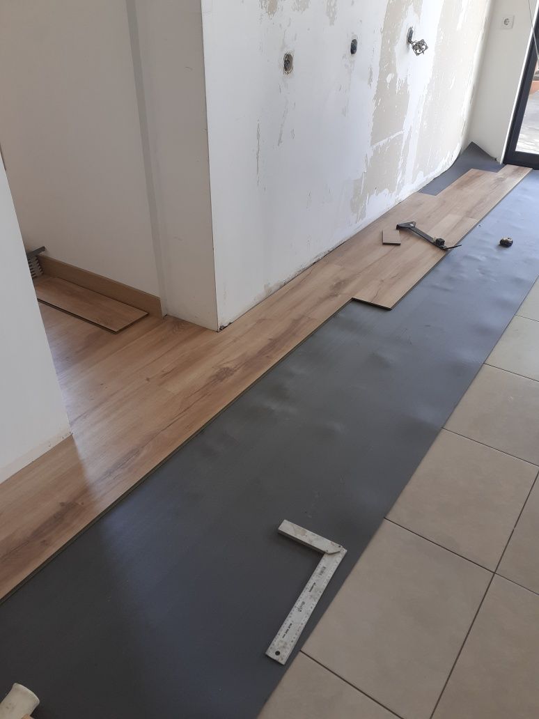 Pavimento flutuante em conta