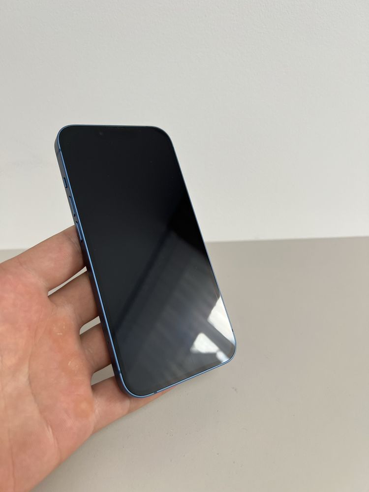 Iphone 13 128 GB R-Sim Стан Нового
