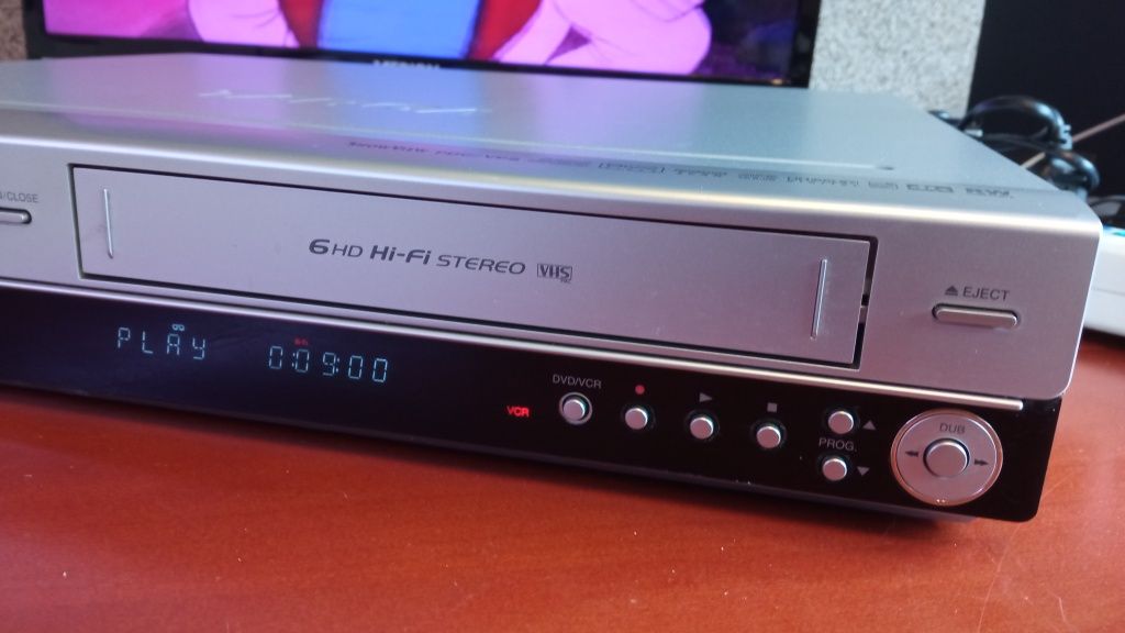 LG Targa DVR-5100X Nagrywarka DVD Combo2