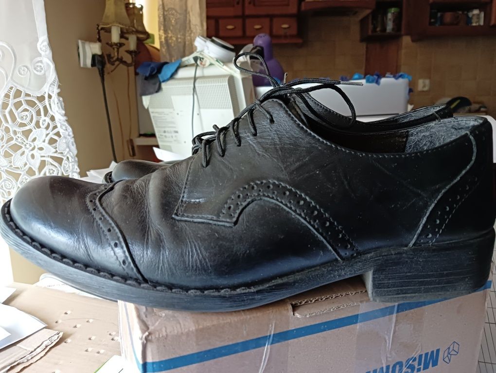 Włoskie pantofle skórzane 41 buty vintage j. gino rossi bata skóra 26