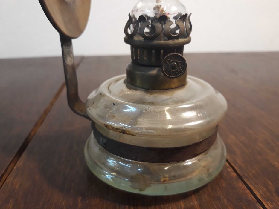 Lampa naftowa mała ścienna CKZ Carl Kneusel, Zeulenroda, Niemcy