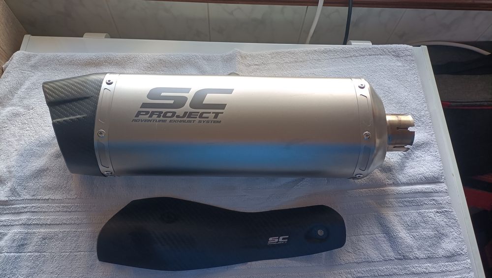 Ponteira original SC project para Suzuki v strom 800DE