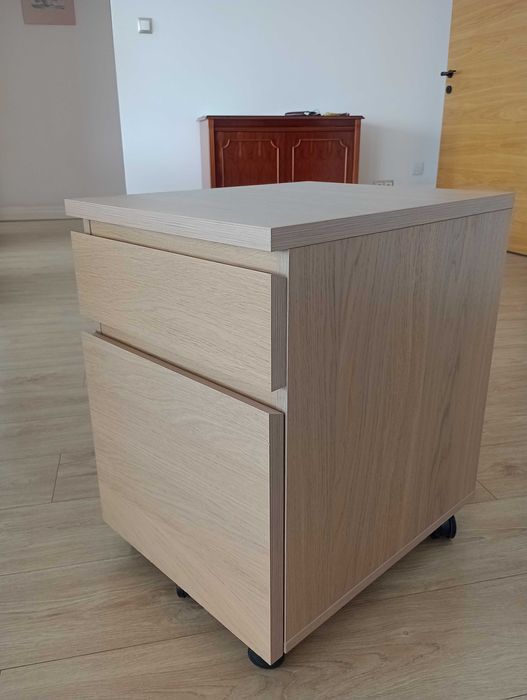 Ikea Malm. Komoda na kółkach. Kontenerek pod biurko