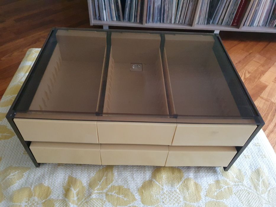 Пластиковий органайзер для аудіокасет