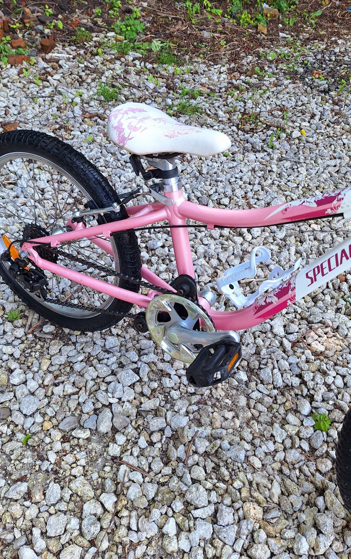 Велосипед дитячий для дівчинки specialized hotrock 20"