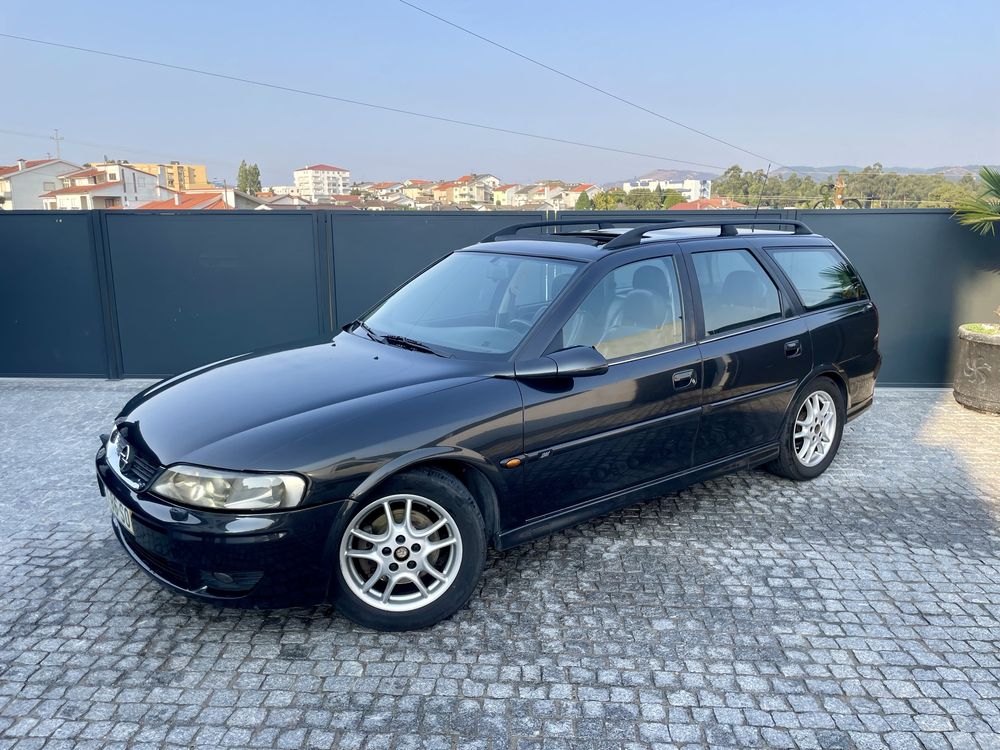 Opel Vectra Caravan 2.2 DTI