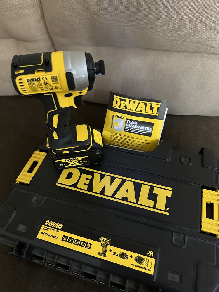 (Dewalt DCF787 імпакт / импакт гайковерт, шуроповерт (оригінал) новий