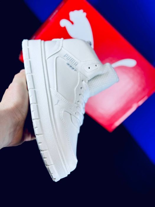 Белоснежно белые кроссовки Пума / зимові білі кросівки Puma / ботинки