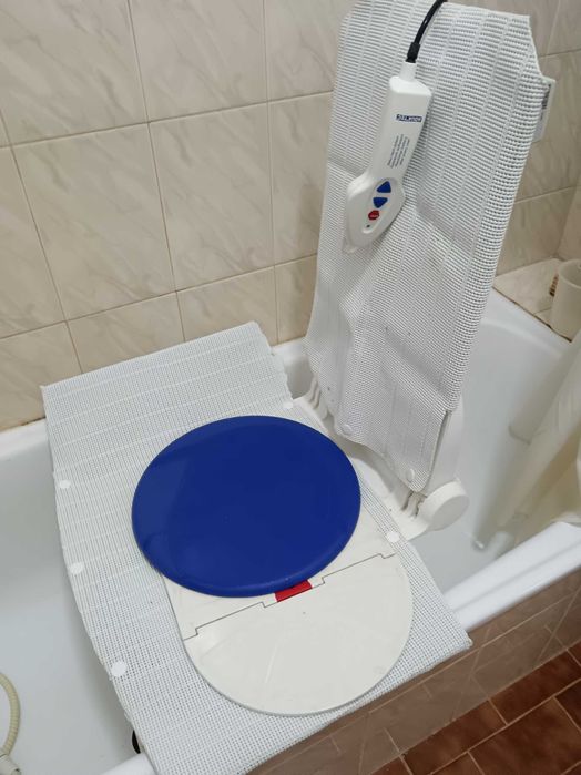 Cadeira elevatória para banheira