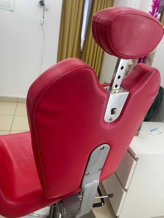 Fotel fryzjerski regulowany – idealny do nauki i stylizacji