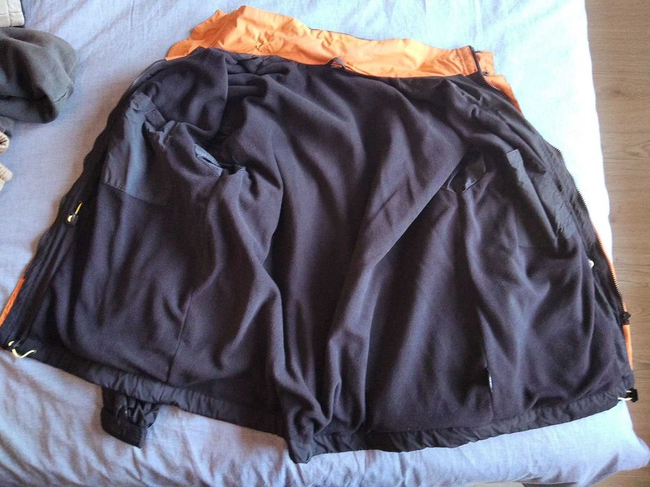 Blusão corta-vento azul-escuro