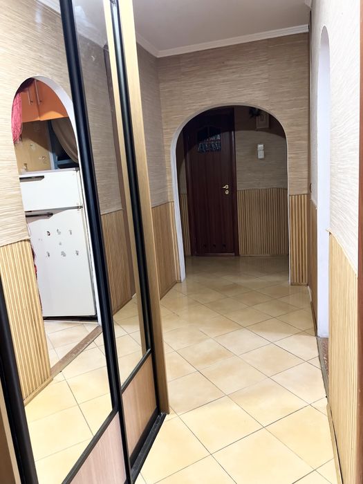 Оренда 2 кімнатної квартири по вул. Коновальця