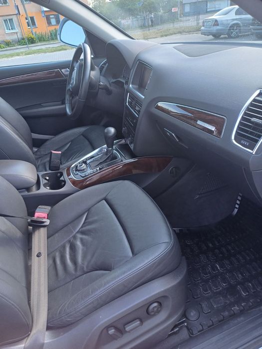 Продам авто в чудовому стані аудіо Q5