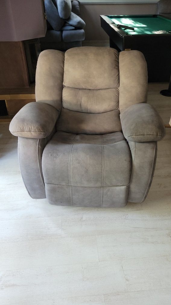 Sofa i 2 fotele z funkcją relax