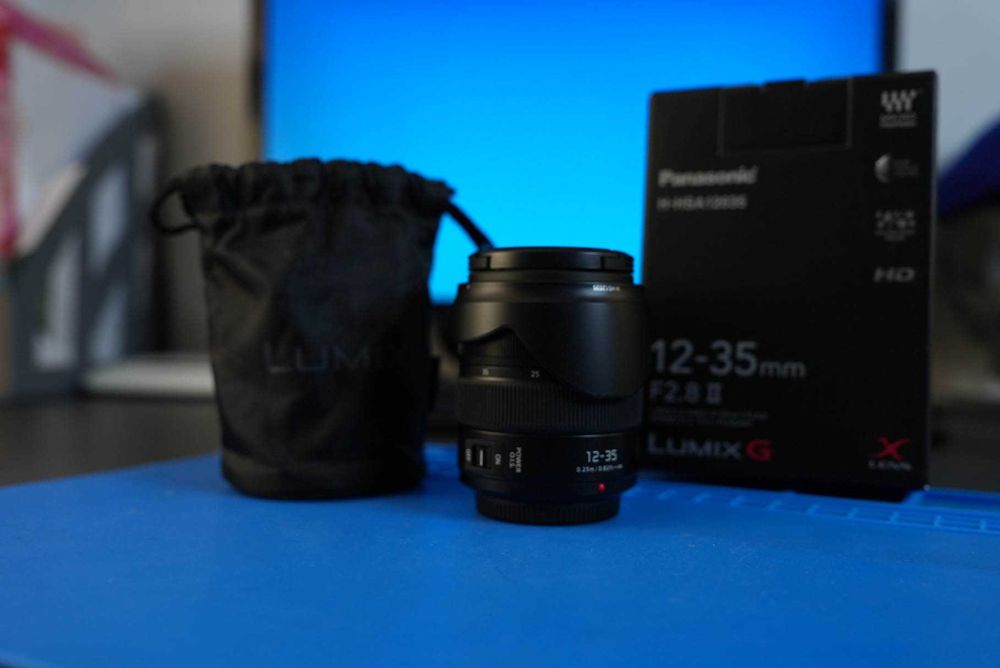 Об'єктив Panasonic Lumix G 12-35mm, f2.8, 2 версія, повний комплект.