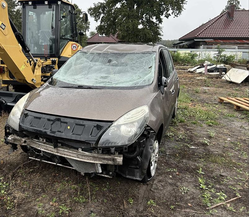 RENAULT megane scenic - powypadkowy
