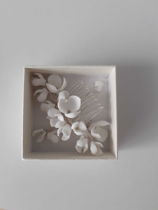 Ślubna ozdoba do włosów