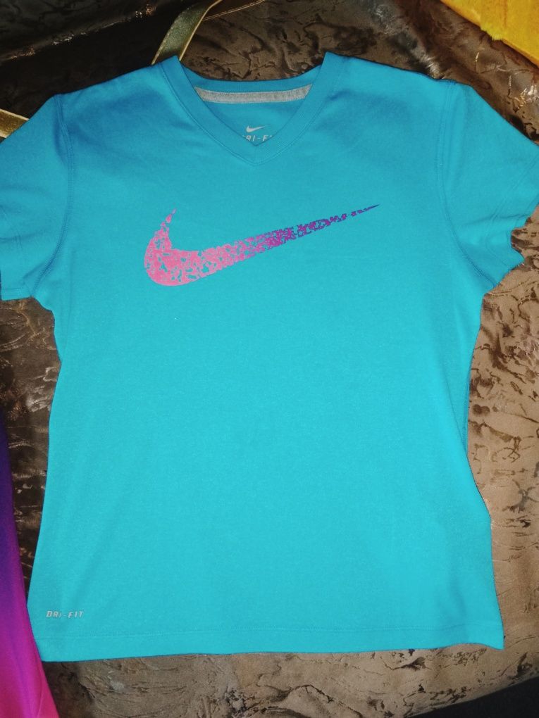 Zestaw spodenki kolarki i t-shirt Nike