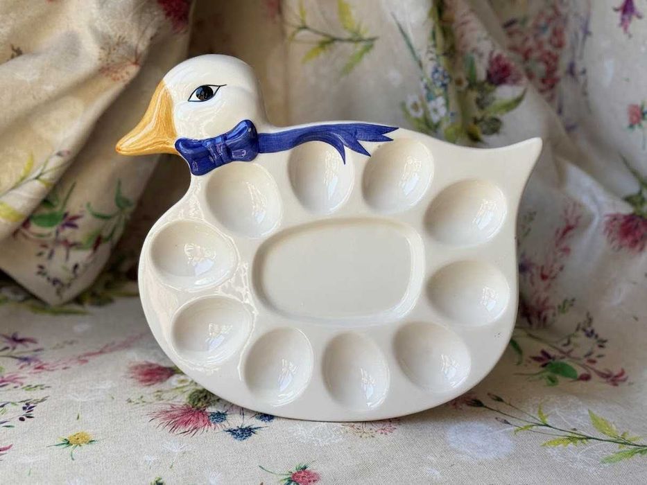 Patera na jajka w kształcie gąski