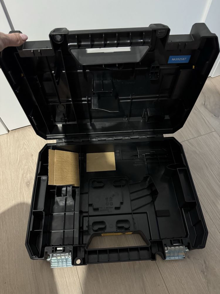 Nowa walizka do zakrętarki/wkrętarki 18V dewalt