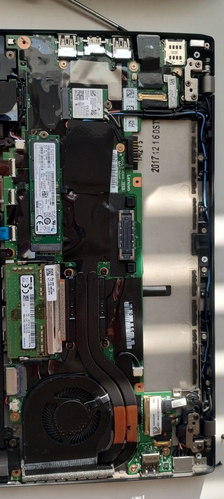 Ноутбук  Lenovo T530