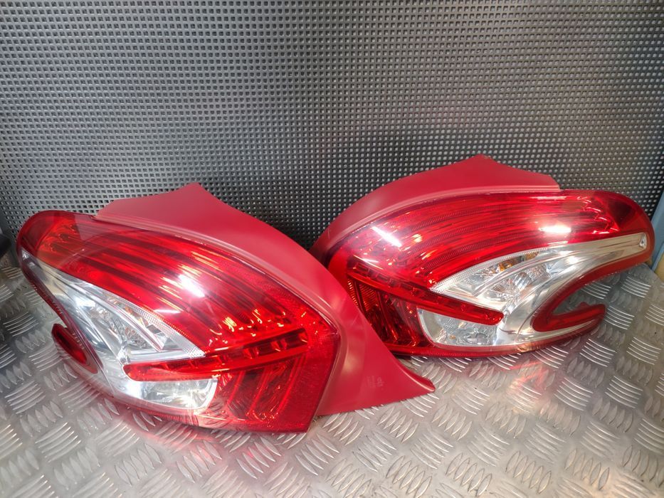 Farol Farolim Traseiro Peugeot 208 5P 2011 a 2019