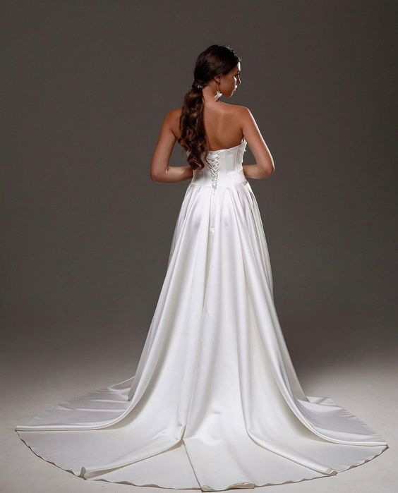 Весільна сукня bally