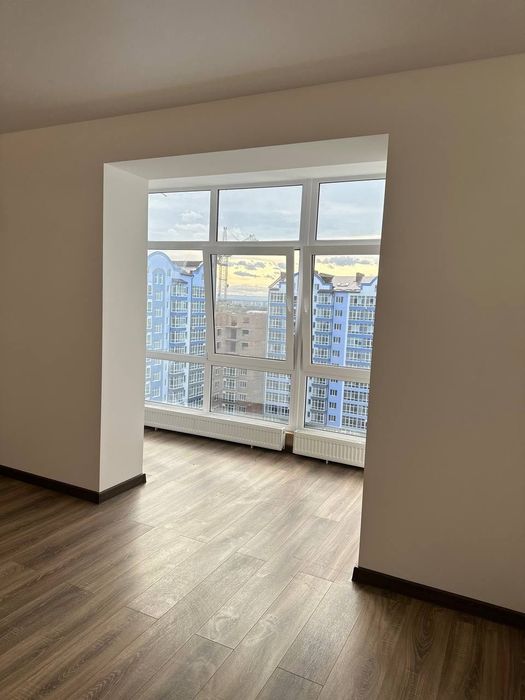 Продаж 2 км квартири з ремонтом в центрі міста