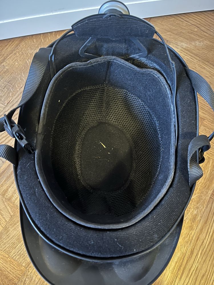 Kask jeździecki