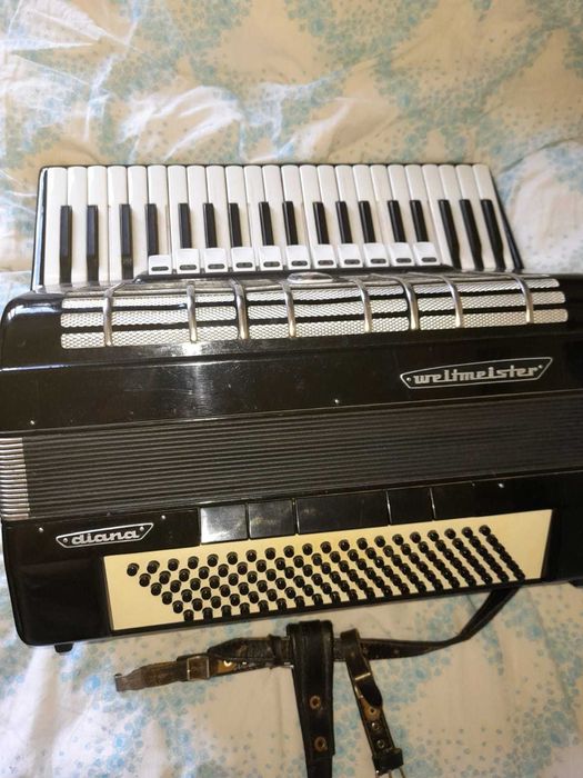 Akordeon Weltmeister 120 Basow