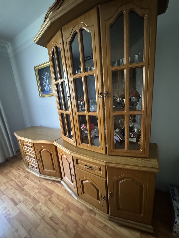 Zestaw mebli dębowych