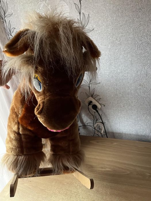 Гойдалка, качалка дитяча