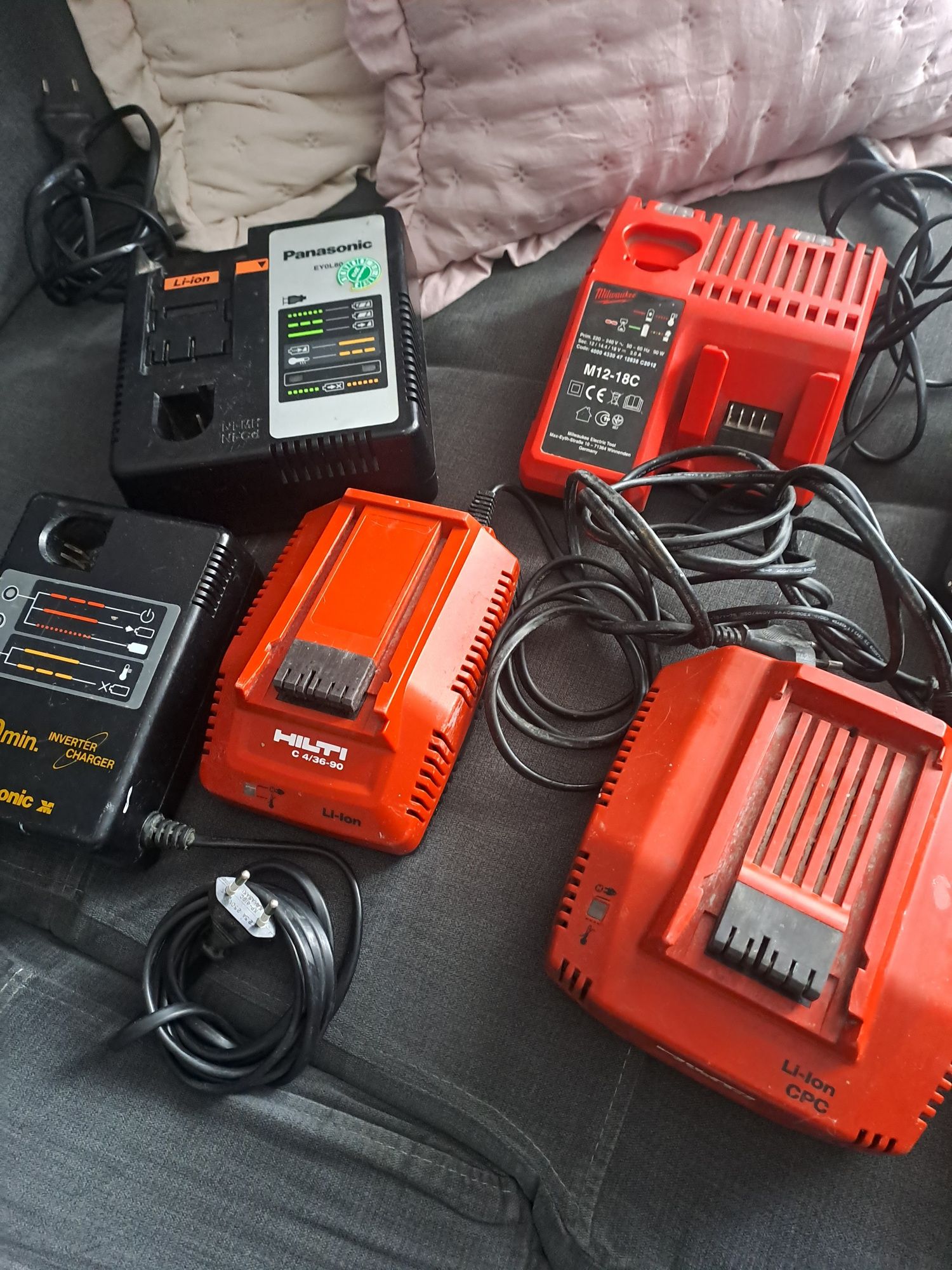 Ładowarki bosch  panasonic hilti sprzedane