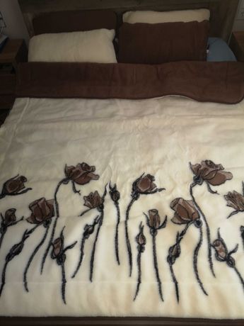 Komplet zestaw pościel Welmax 160x200 +4 poduszki wełniana z wielbłąda