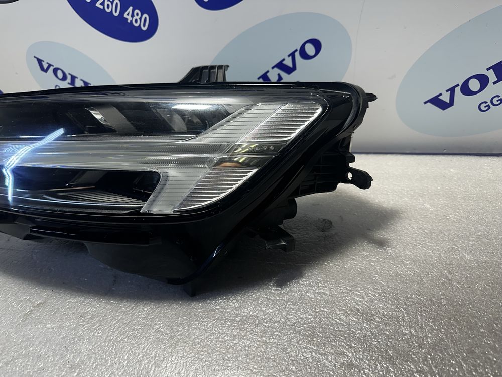 Volvo S60 V60 V60CC lampa reflektor MID LED Europa lewy