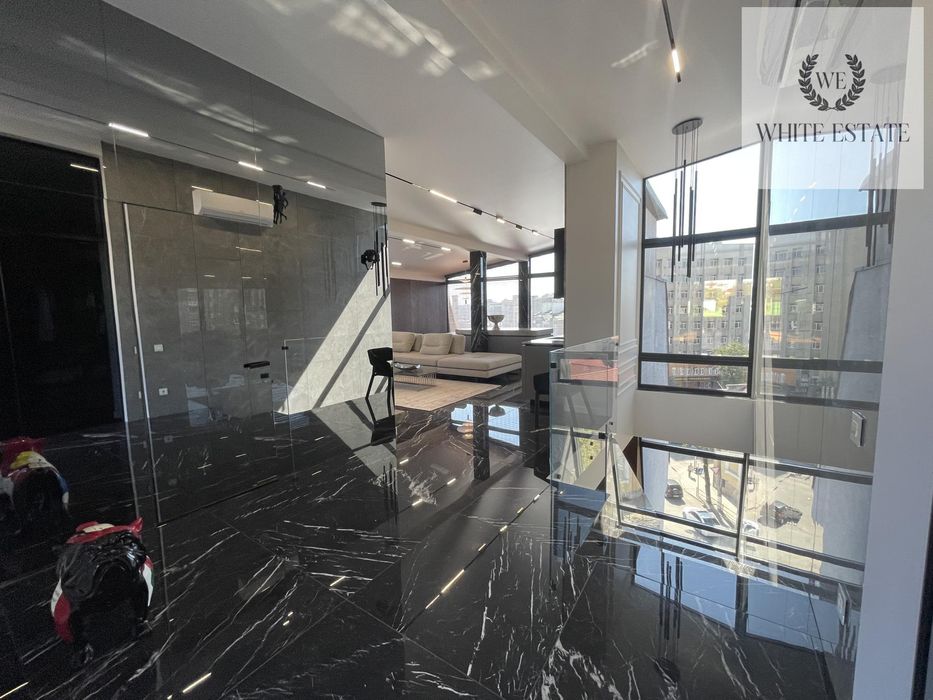 Пентхаус в центрі міста!