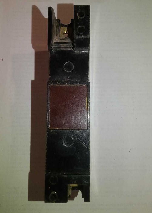 Автоматичний вимикач А-3161 на 15 А