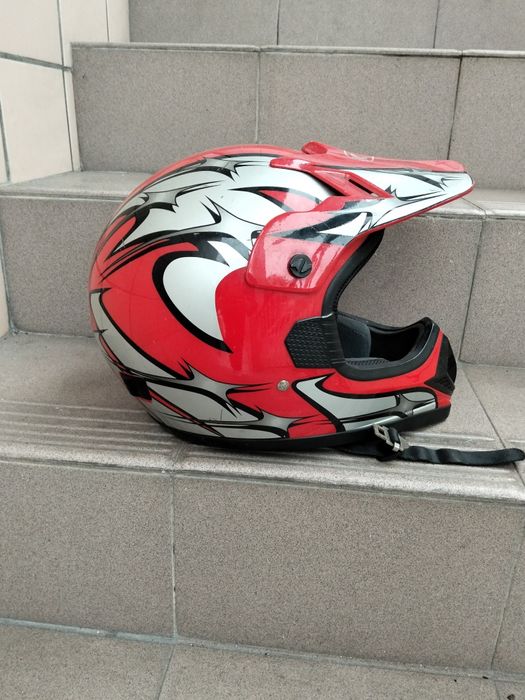 Capacete motocross em bom estado