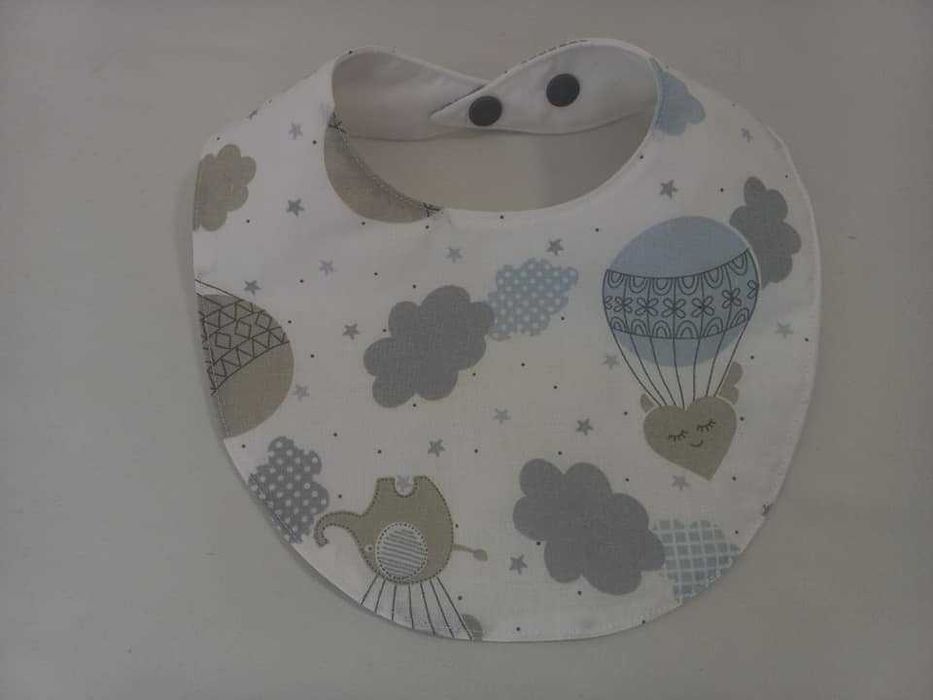 Babetes com forro impermeável, novas