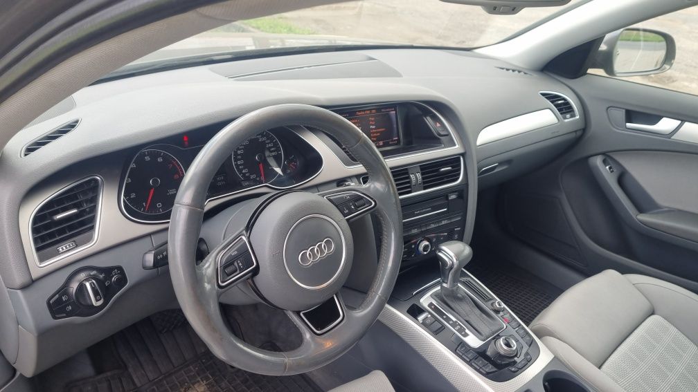 AUDI A4 B8 1.8T Automat Full Ledy el.Klapa Zarejestrowana lub ZAMIANA